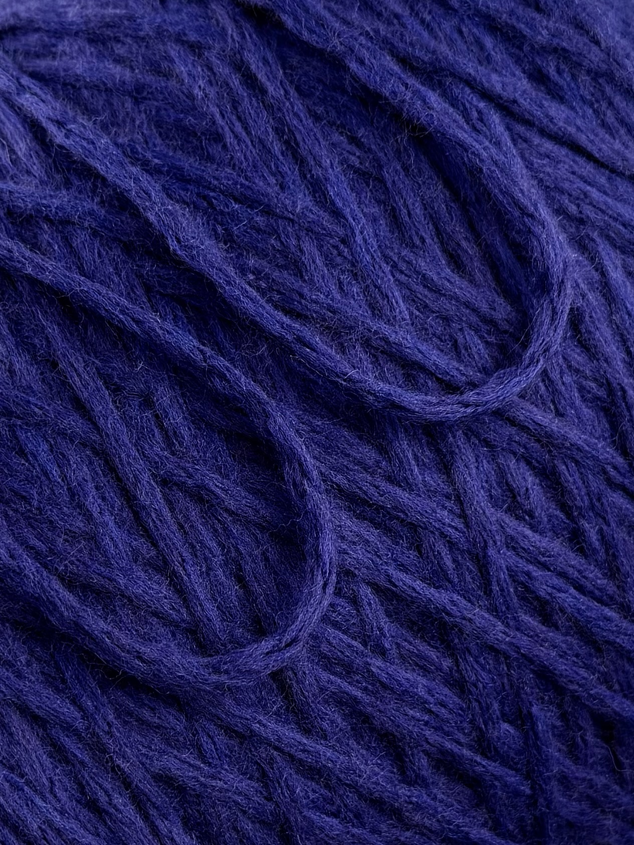 Art. Super Cashmere 260m/100g – Fil cachemire col. Bleu Royal